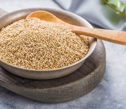 Wenn die erste Beikost eingeführt wurde, kannst du deinem Baby Quinoa geben.