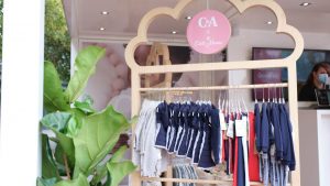 Für jeweils zwei Tage wurde der Baby-Pop-up-Store in vier deutschen Städten in der Einkaufszone aufgestellt.
