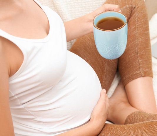 Die meisten Tee-Sorten sind in der Schwangerschaft unbedenklich.