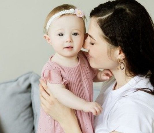 Viele Frauen spüren einen Kinderwunsch ohne Mann.