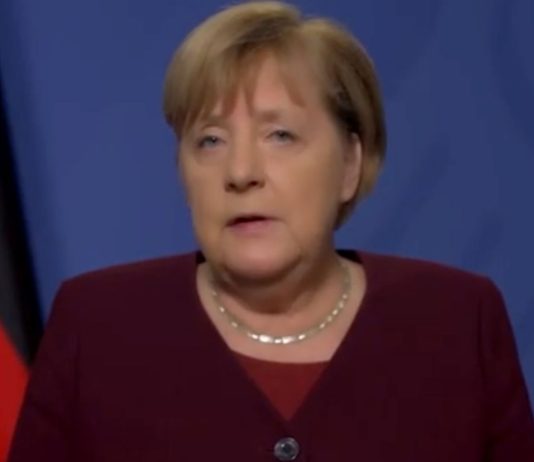 Angela Merkel spricht über die hohen Infektionszahlen