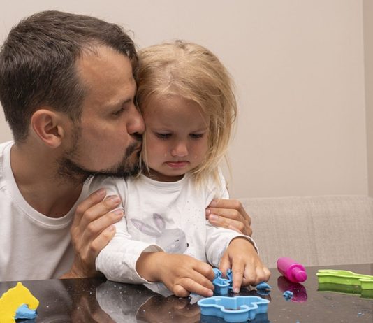 Nur ein liebevoller Vater oder doch eine toxische Bindung?