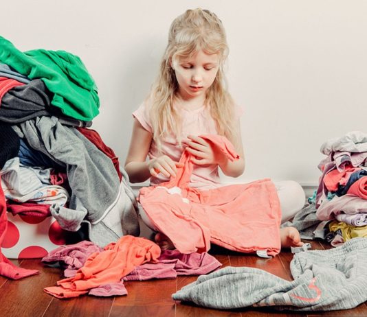 Kinder kann es sehr belasten, wenn sie dauerhaft im Chaos Leben müssen.