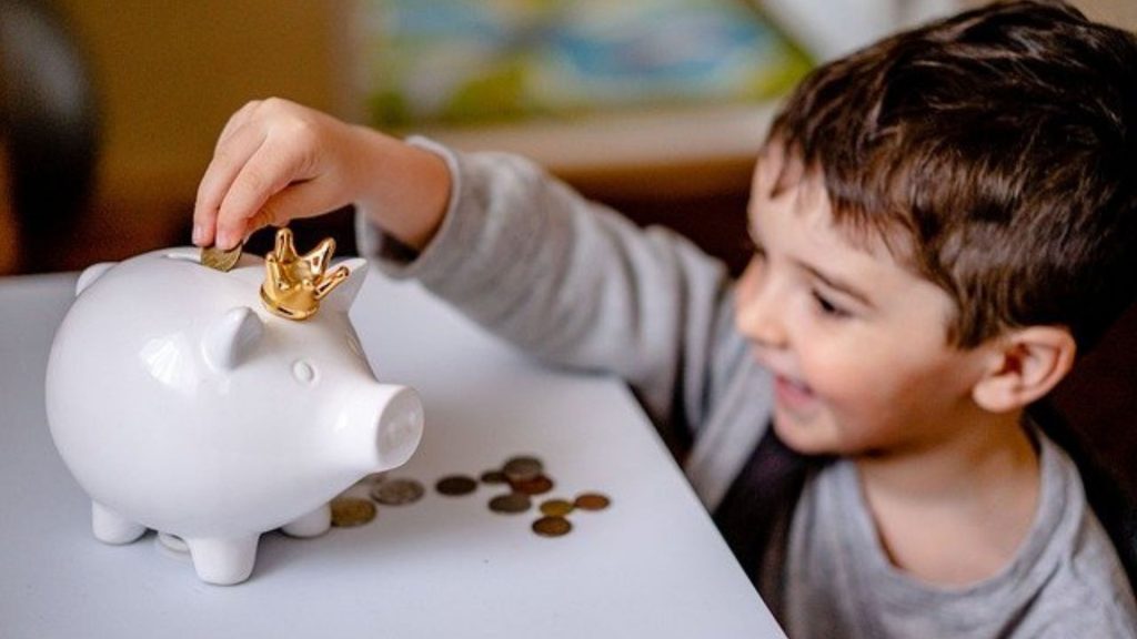 Kindergeld-Trick: Mit dem Geld vom Staat sechsstellige Beträge ansparen