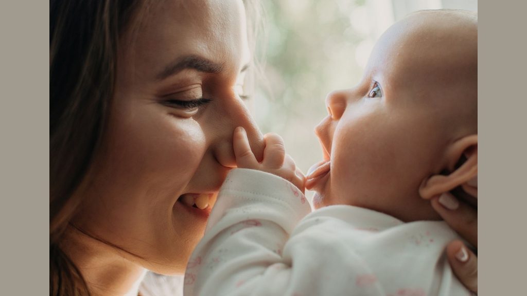 „Ein Baby während der Pandemie bekommen? Ich würde es wieder tun!”