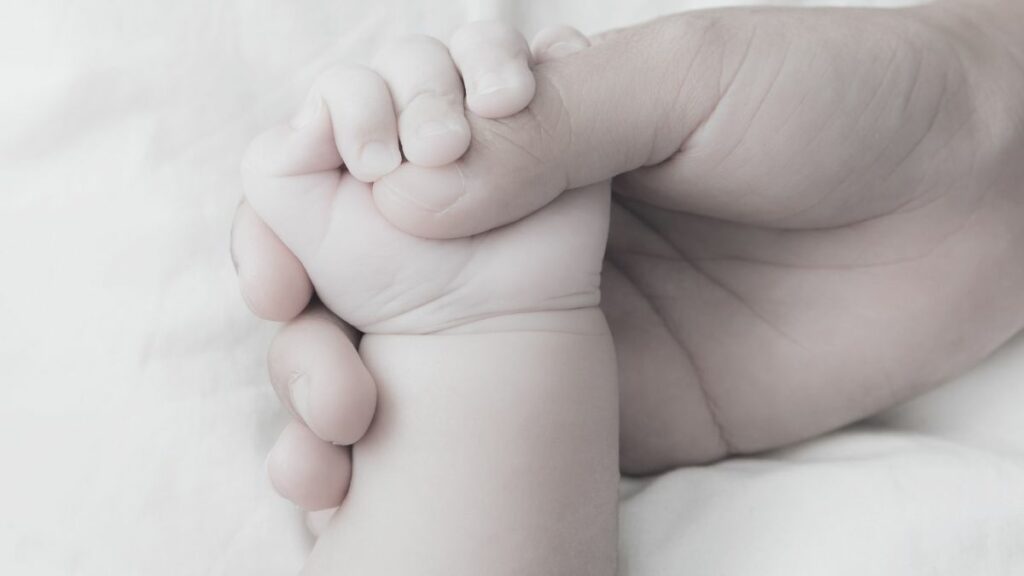Bucket List für todkrankes Baby: Paar nutzt jede Sekunde mit seinem Kind