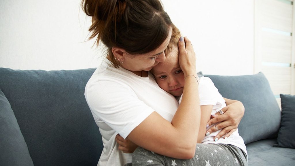 Machtlosigkeit vor Gericht: Mütter und Kinder werden vorschnell getrennt