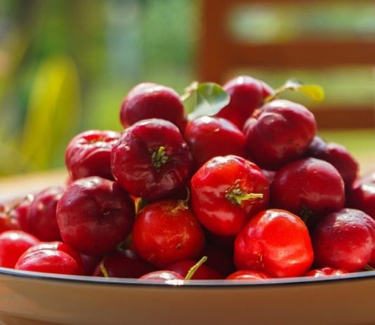 Acerola in der Schwangerschaft: Super gesund, aber super sauer