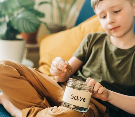 Der Ausschuss für Arbeit und Soziales hat einen Kinder-Sofortzuschlag beschlossen.