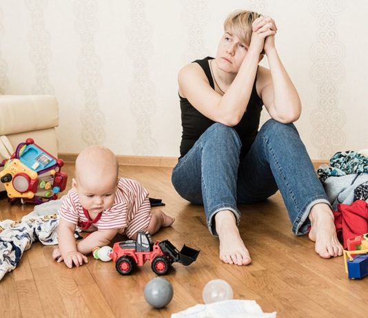 Viele Mütter kennen das Gefühl, dass Unordnung Stress auslöst.