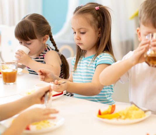 Das Schulessen wird es im kommenden Schuljahr nicht mehr für alle Kinder geben.