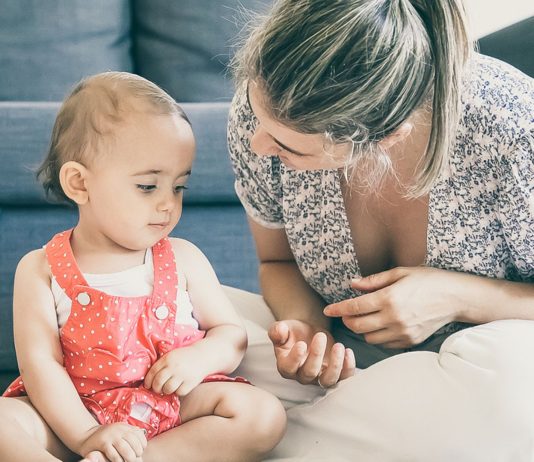 Die Sprachentwicklung der Kinder ist ein wichtiger Prozess.