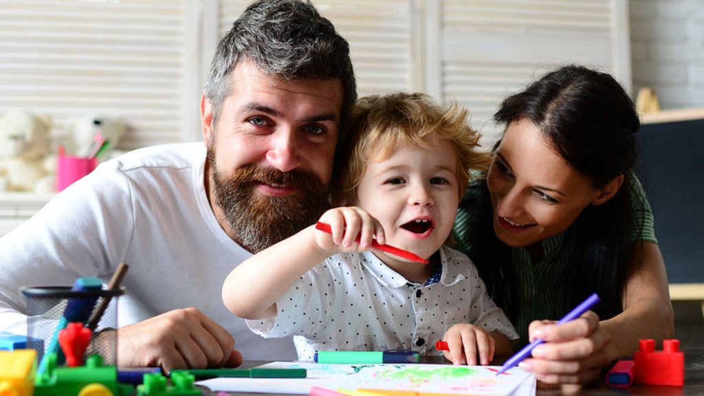 Studie: Die Kinder älterer Eltern benehmen sich besser! Wirklich?