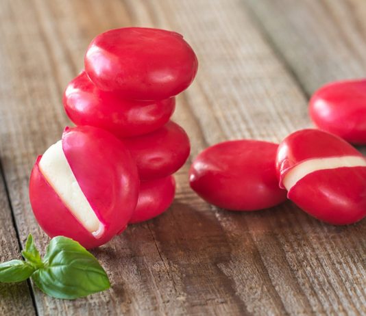 Herzhaft in den Babybel beißen – darfst du das in der Schwangerschaft?