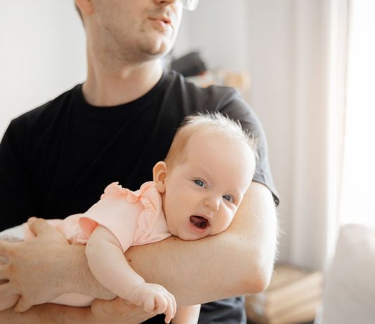 „Das Baby will zu Mama!”