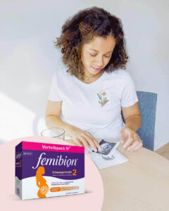 Ab der 13. Schwangerschaftswoche wird Femibion® 2 für eine ausreichende Versorgung mit Folat und DHA empfohlen.