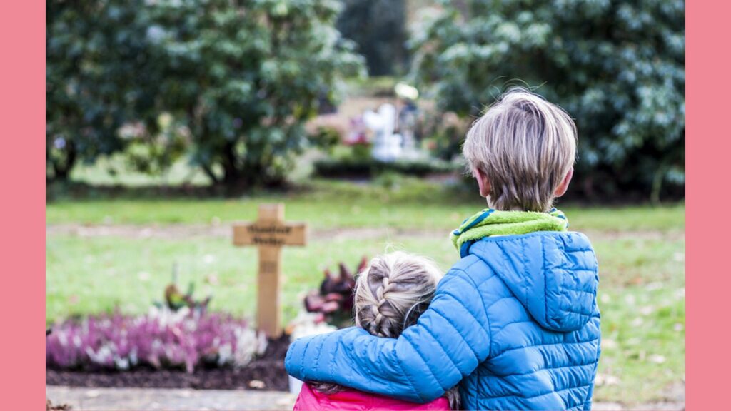 Trauer: Warum Kinder bei Beerdigungen dabei sein sollten