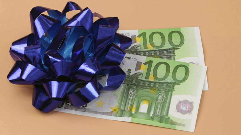 Neue Entlastung: 200 Euro vom Staat zum Geburtstag!?