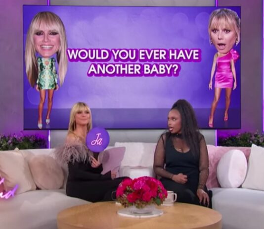 Heidi Klum im Gespräch mit Moderatorin Jennifer Hudson: Erst zögert sie, aber dann sagt sie Ja.