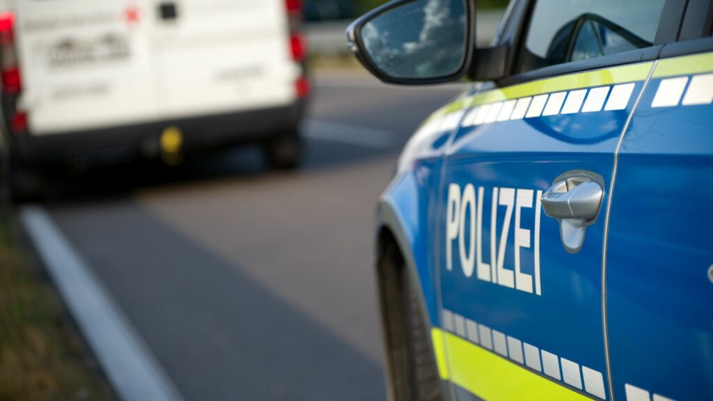 Vermisste Julia: Polizei findet Leiche bei Suche nach 16-Jähriger