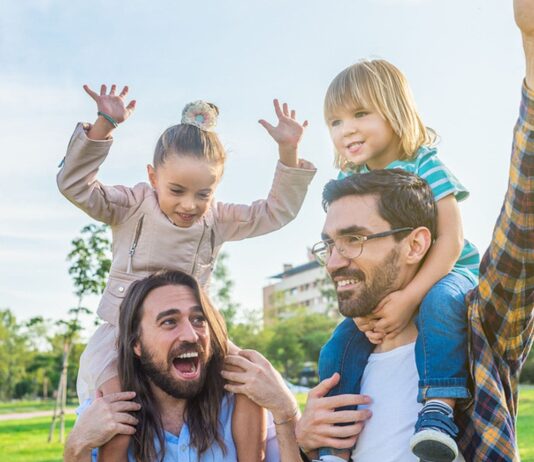 Mama & Papa, Papa & Papa, Mama & Mama... Es ist nicht wichtig, ob es in einer Familie traditionelle Rollenbilder gibt.