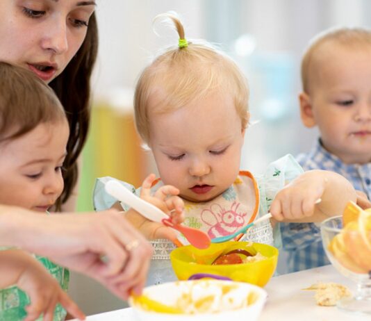 Die Kita kann das Essverhalten von Kindern sehr prägen.