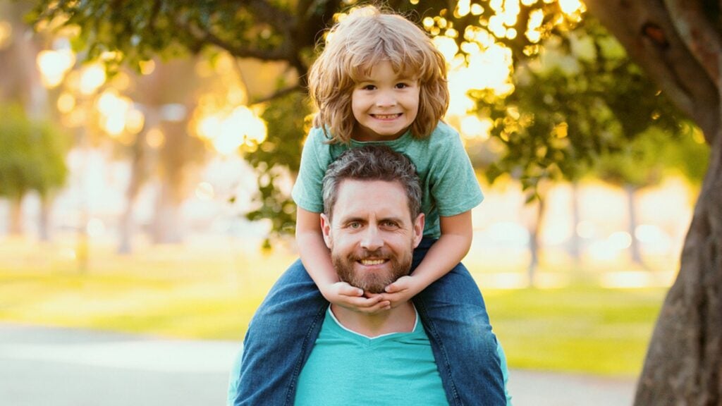 7 Tipps für den Vatertag, die die Papa-Kind-Beziehung stärken