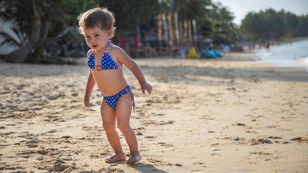 Knappe Bikinis für Kleinkinder: Unangemessen oder niedlich?