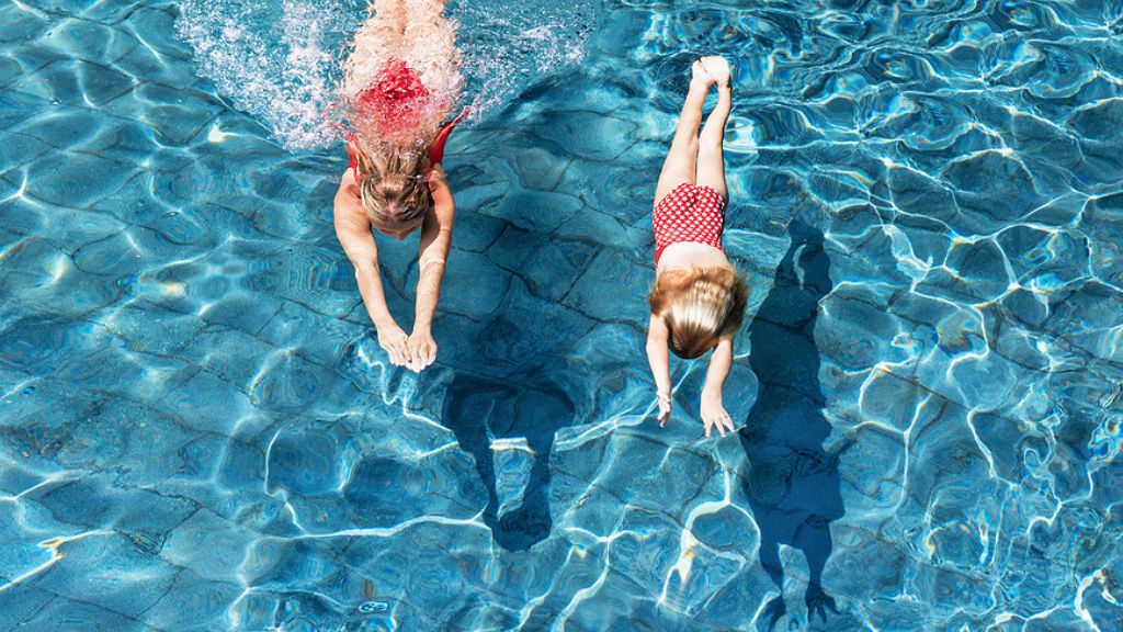 Schwimmen lernen: Mit diesen Tipps klappt’s!