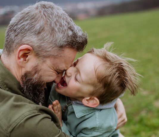 Der biologische Vater des Kindes ist nicht immer der rechtliche anerkannte.