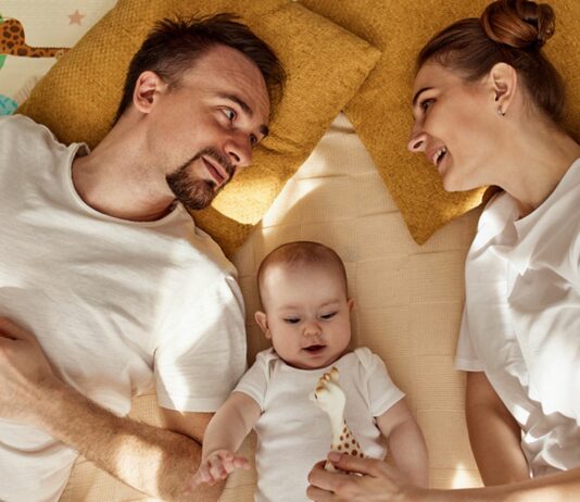Der Babyname ist die erste große Entscheidung, die Eltern für ihr Kind treffen.