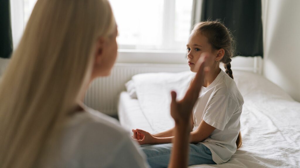 Narzisstische Mutter: „Ich habe mich oft in den Schlaf geweint.”