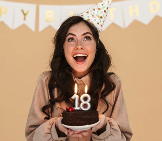 Für alle, die 2024 ihren 18. Geburtstag feiern, gibt es ein besonderes Geschenk.