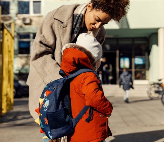 Sollte man die Kita wechseln, obwohl sich die Kinder dort wohlfühlen?