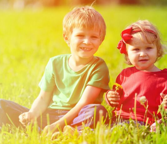 Wir haben alle Namenstage und andere passende Vornamen für Mai-Babys gesammelt.