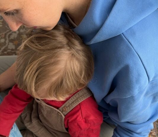 Community-Mama Laura teilt ihre Tipps für kleine Familienrituale im Alltag.