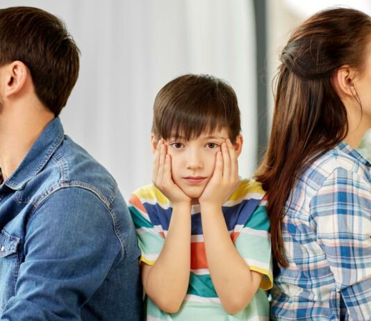 Wenn Mama und Papa getrennte Wege gehen wollen, ist das nicht so einfach. Schon gar nicht für Kinder.