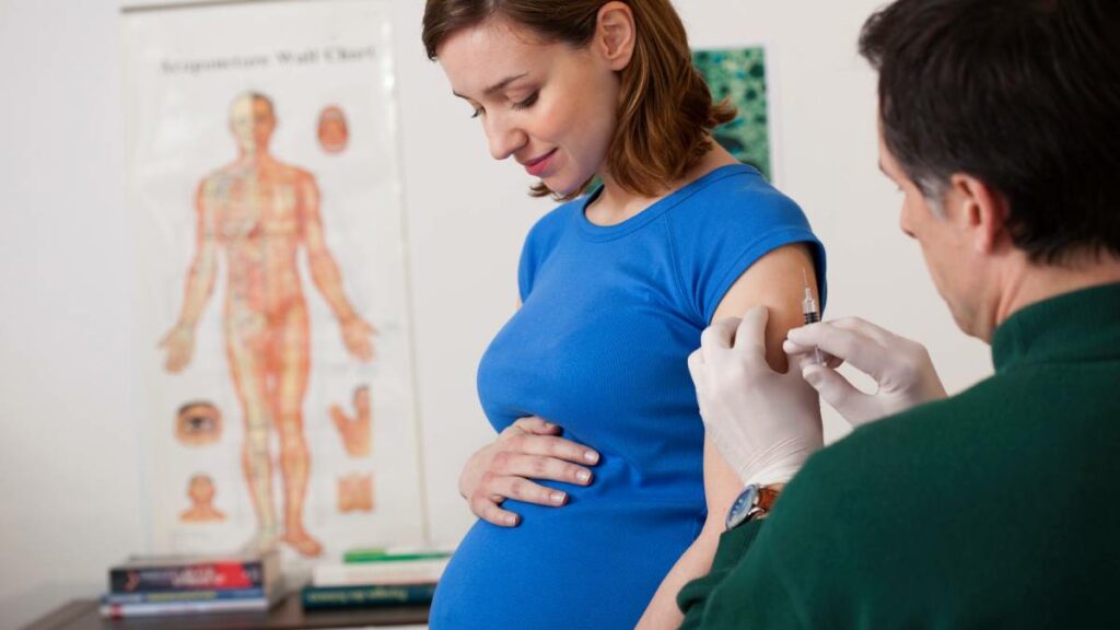 Keuchhusten – So kannst du dein Baby schon in der Schwangerschaft schützen