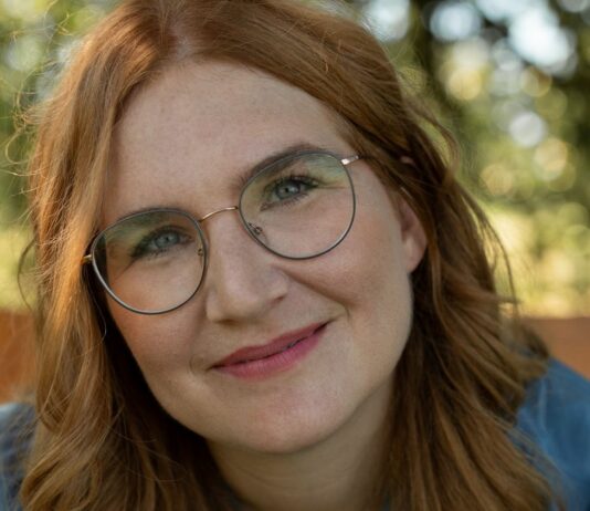 Nora Imlau setzt sich für Bindung und Beziehung ein.