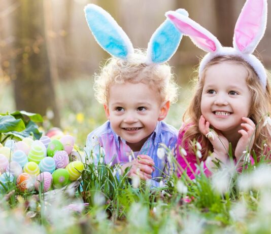 Na, wo bleibt der Osterhase? Wir zeigen, welche coolen Geschenke er 2025 in seiner Kiepe hat. Foto: Bigstock