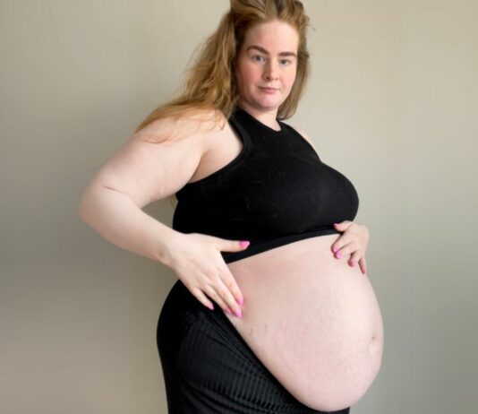 Mama Alina hat Bodyshaming in der Schwangerschaft erlebt.
