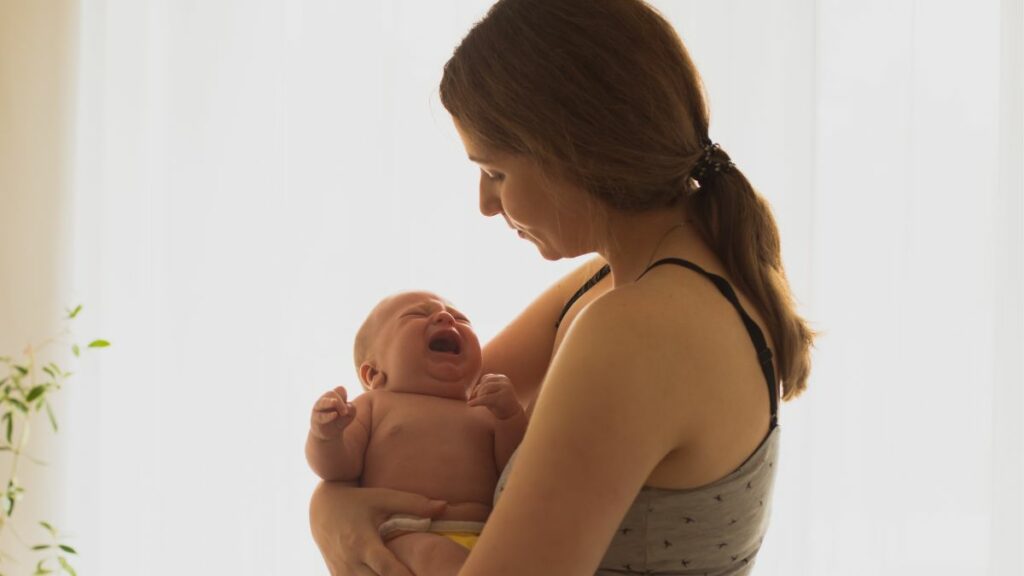 „Ich war nicht sofort verliebt in mein Baby – und das ist okay.”