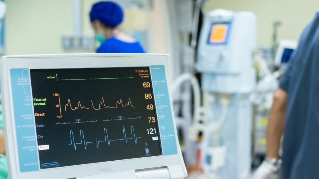 Schwangere ist hirntot – darf aber nicht sterben!