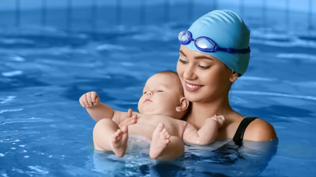 Babyschwimmen – Warum es ein Geschenk für dein Baby (und dich!) ist