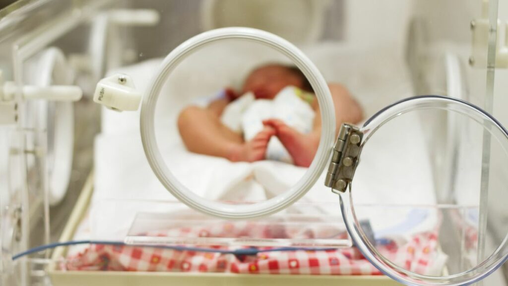 Hirntote Schwangere: Baby per Kaiserschnitt geboren