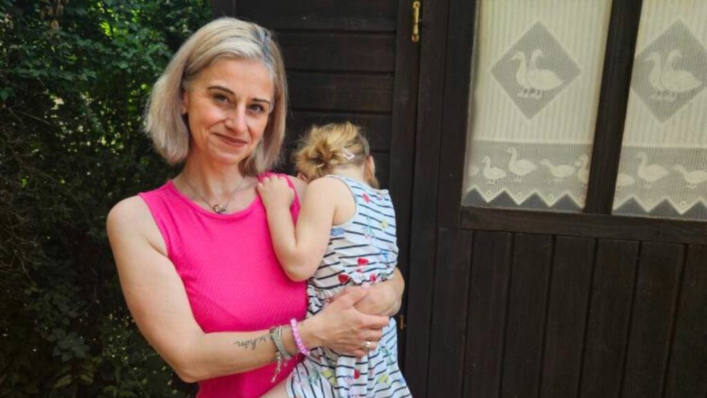 „Ich wurde mit 45 Mama – und meine Tochter bekommt die beste Version von mir.“