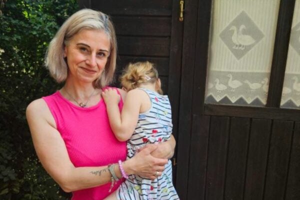 Barbara bekam ihre Tochter mit 45 Jahren und gilt damit als "späte Mutter".