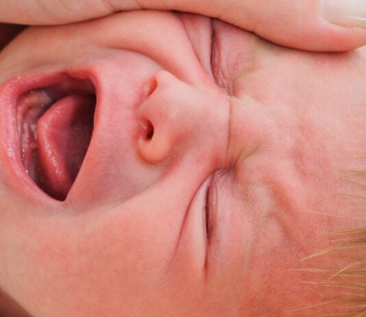 Es ist zum Verzweifeln, wenn das Baby weint und weint und weint...