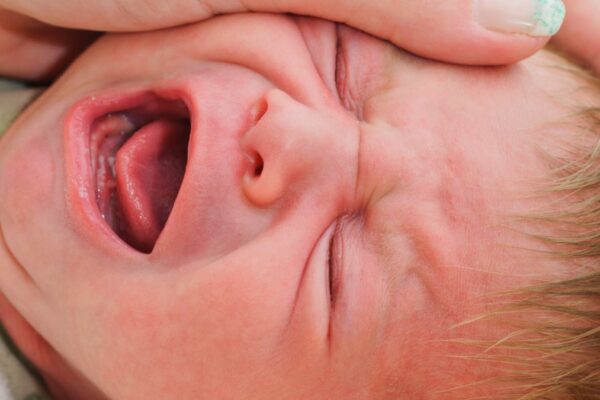 Es ist zum Verzweifeln, wenn das Baby weint und weint und weint...