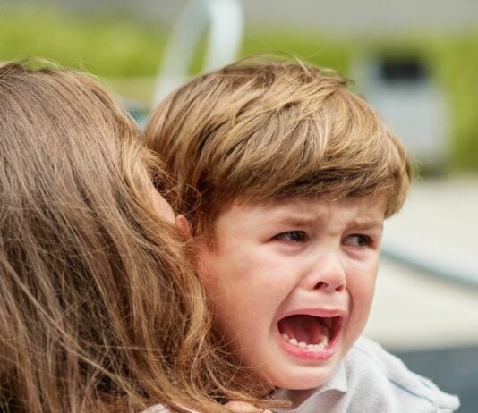 Mama hält alle Gefühlsstürme aus – aber das kostet Kraft.
